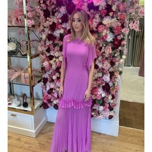 HALSTON FLOUNCE SLEEVE TULIP COLOR PLEATED GOWN. NWT SIZE 8